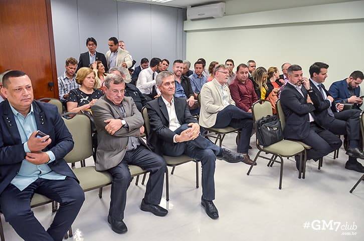 Empresários conferiram alternativas de serviços e negócios para se investir no mercado Asiático e Chinês (Foto: Guilherme Gongra)