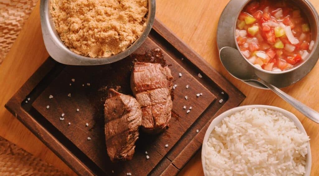 Churrascaria no Cambuí é a melhor opção para menu executivo no jantar