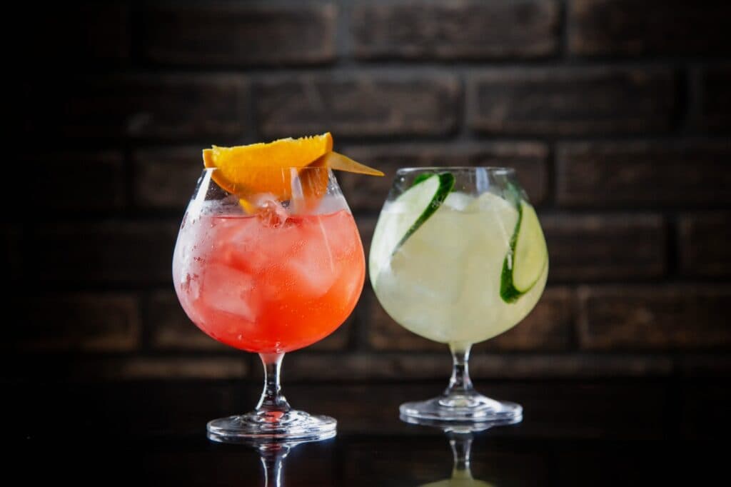 Oguru Sushi & Bar promove ação de drinks com Roku Gin