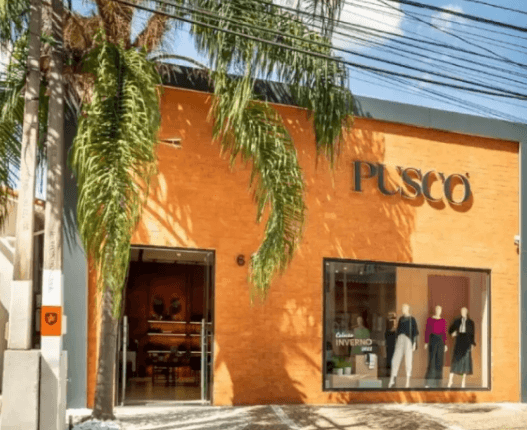 Pusco conquista mulheres com moda versátil em Campinas