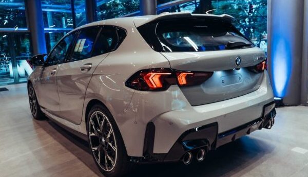 BMW M135 é apresentado em evento exclusivo em Campinas